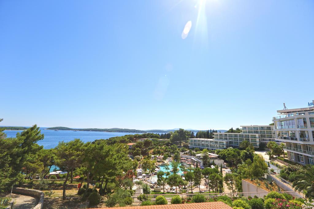 Apartments Dinka Hvar Town Buitenkant foto