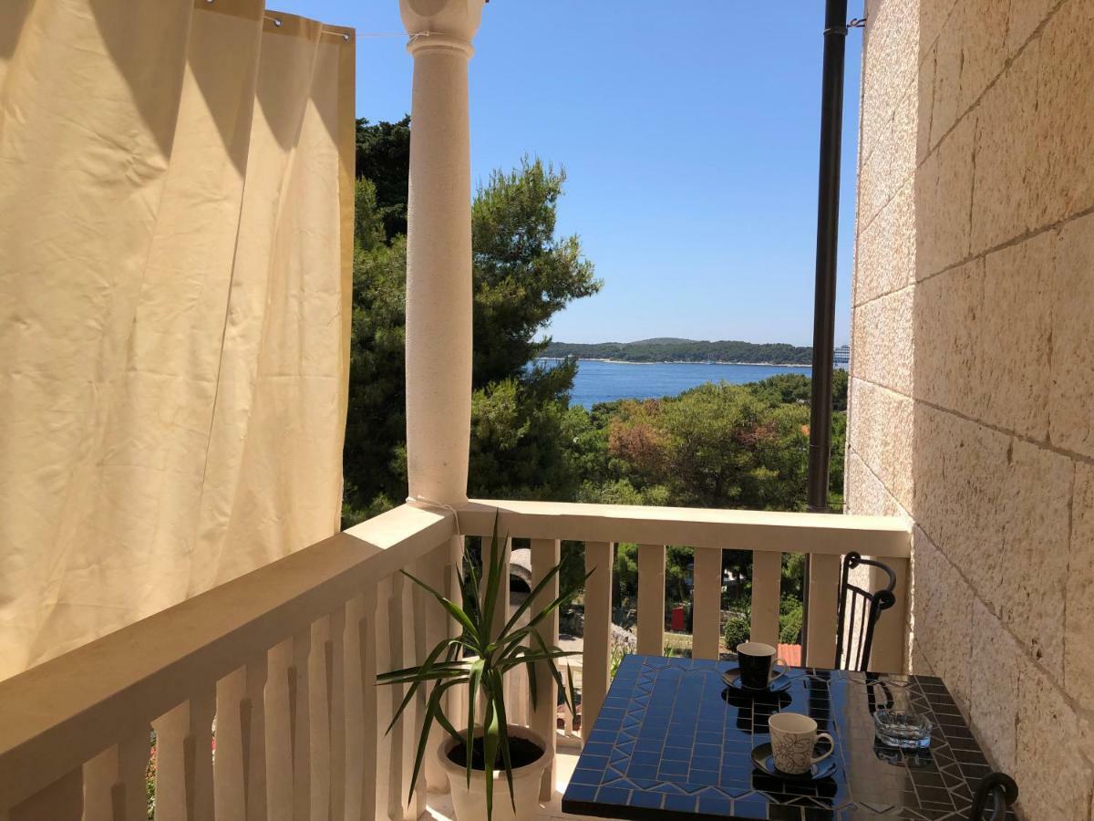 Apartments Dinka Hvar Town Buitenkant foto